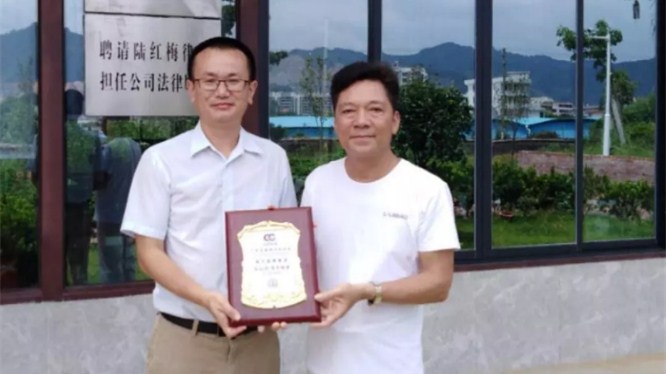廣東省玻璃行業(yè)協(xié)會(huì)摸排、走訪肇慶地區(qū)建筑工程玻璃企業(yè)