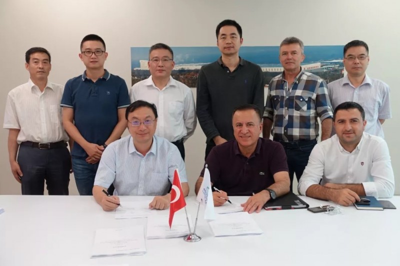 中國建材工程簽署土耳其超白壓延玻璃項目總包合同