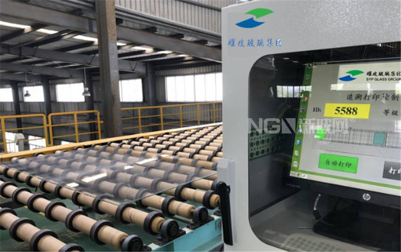 國(guó)產(chǎn)民航飛機(jī)航空前檔玻璃耀皮造