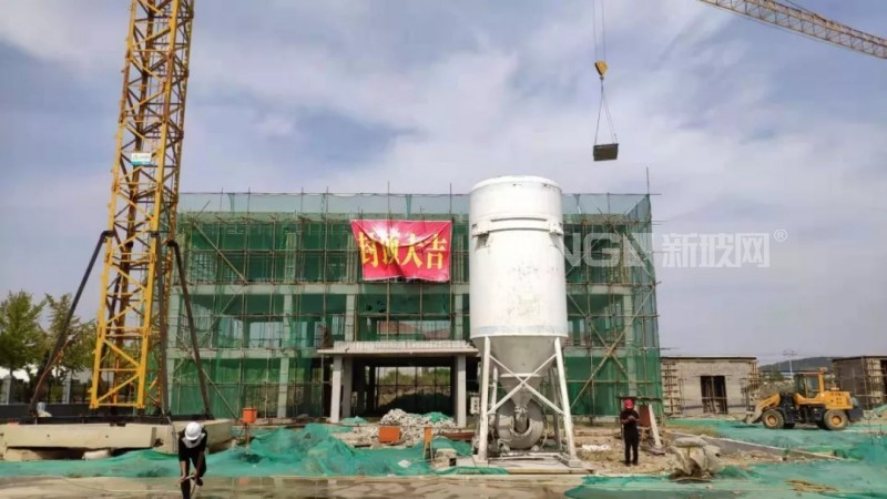 鴻特力玻璃：新廠區(qū)建設持續(xù)推進 預計年底投產(chǎn)使用