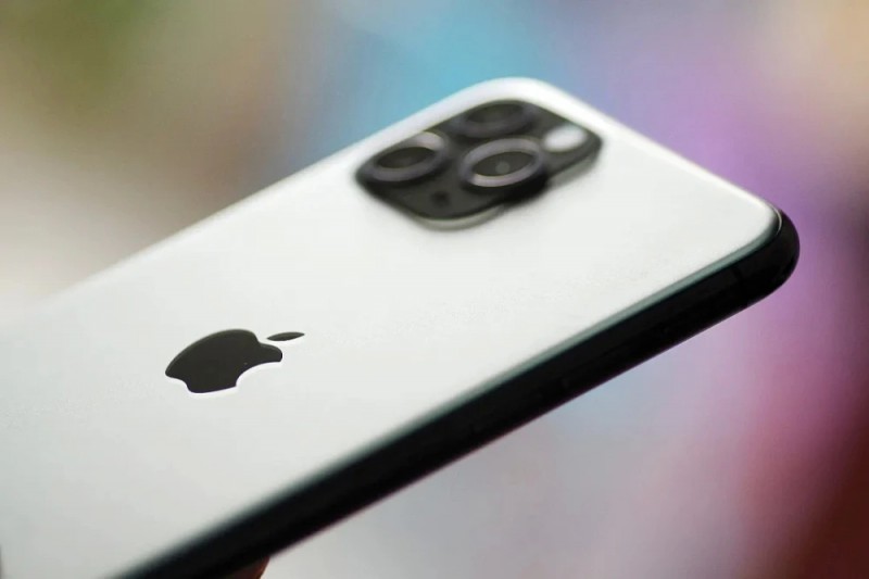一塊iPhone玻璃引發(fā)的資本爭奪戰(zhàn)
