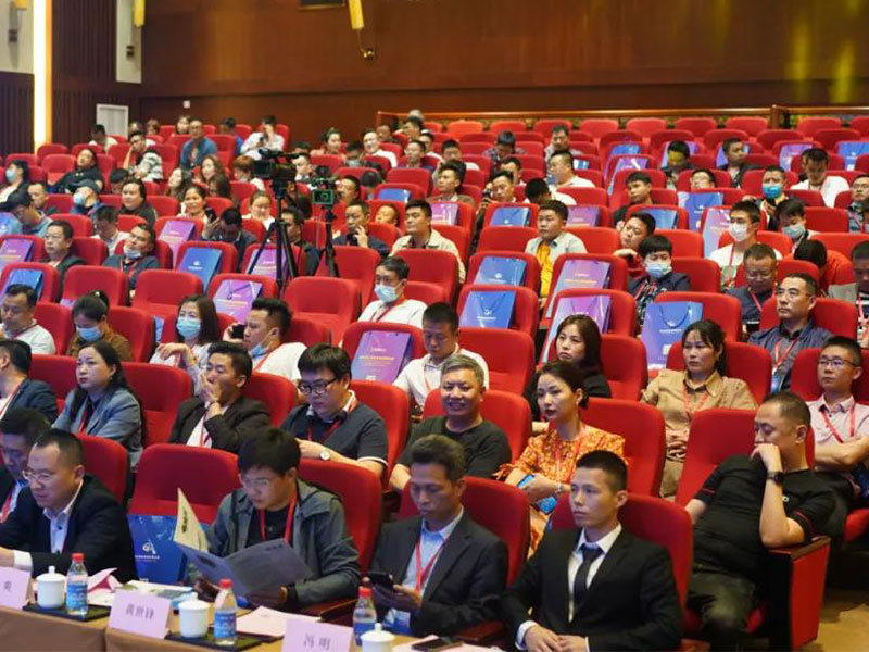 2021年中國西部玻璃深加工論壇暨第二屆西南玻璃企業(yè)聯(lián)動會