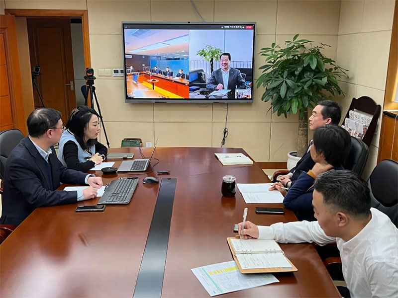 中國建材工程集團與韓國KCC集團簽署印尼1200t/d浮法玻璃生產線總包合同