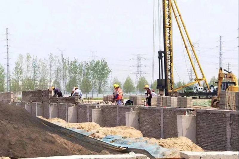 宿遷中玻新能源材料產業園項目爭取7月底具備點火投產條件