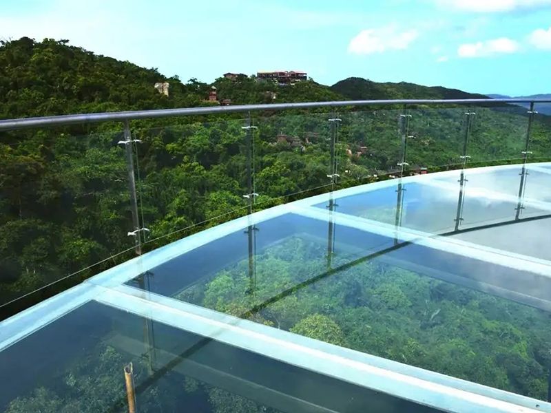 文化和旅游部要求做好玻璃棧道等項目的安全管理