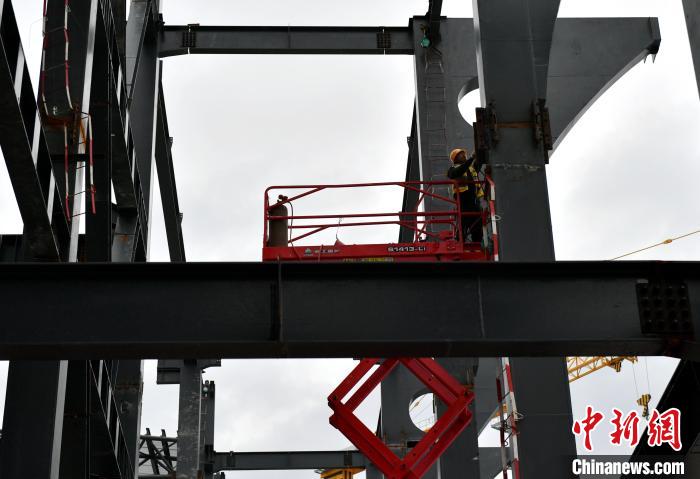 曹德旺赴福耀科技大學（暫名）了解項目建設情況