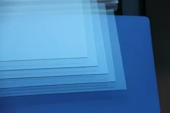 中光電研發(fā)出國(guó)內(nèi)首片0.2mm厚玻璃基板