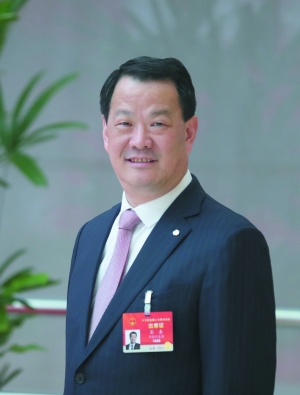 中國工程院院士彭壽：為了中國超薄玻璃“領(lǐng)跑”世界